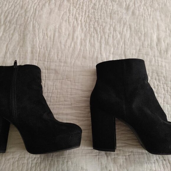 BOOTS_Massimo Supply Co. Ankle High Suede Like Black Boots - Picture 2 of 11